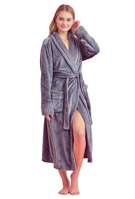 bathrobe for women.